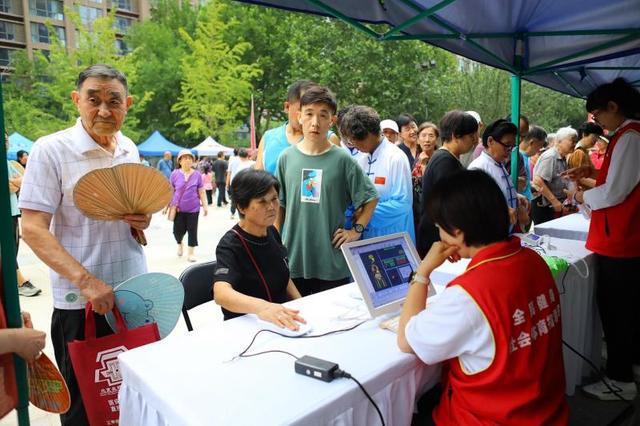 2024年回天地區(qū)全民健身系列活動舉行(圖1)